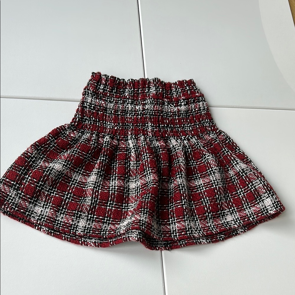 Red and White Plaid Skirt For Girls. Size: Small Girls